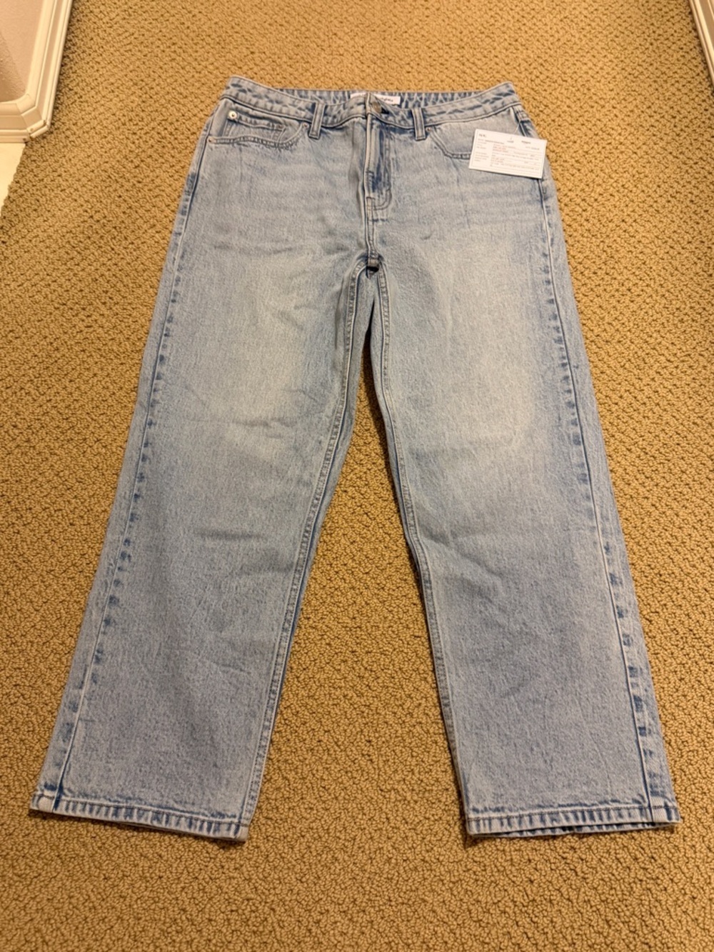 Amazon Essentials Low Stretch High Rise Vintage Straight Crop Jeans (Women’s 10)